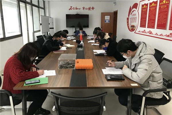 各单位积极学习贯彻浙商AG尊时凯龙人生就党风廉政建设工作会议精神