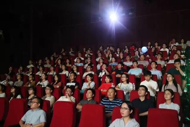 һ    ˾֯ܲԱۿƬҵ